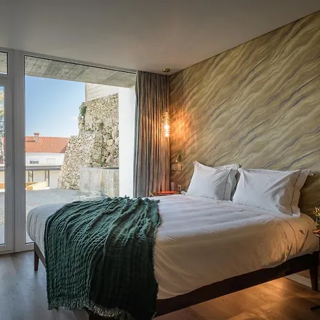 Pena D'agua Boutique & فندق كوفيلهَ