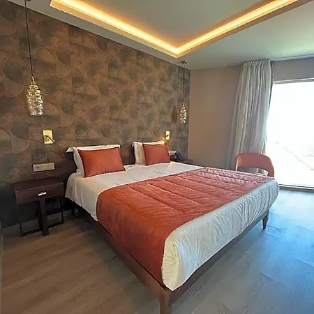 Pena D'agua Boutique & Hotel 4*